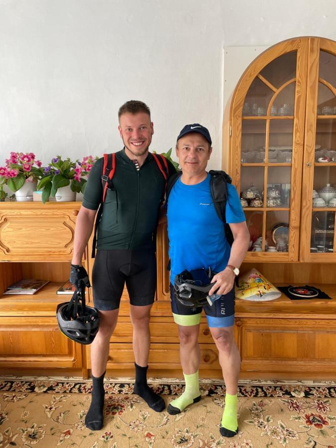 Gulnara Guest House Balykchy Ngoại thất bức ảnh