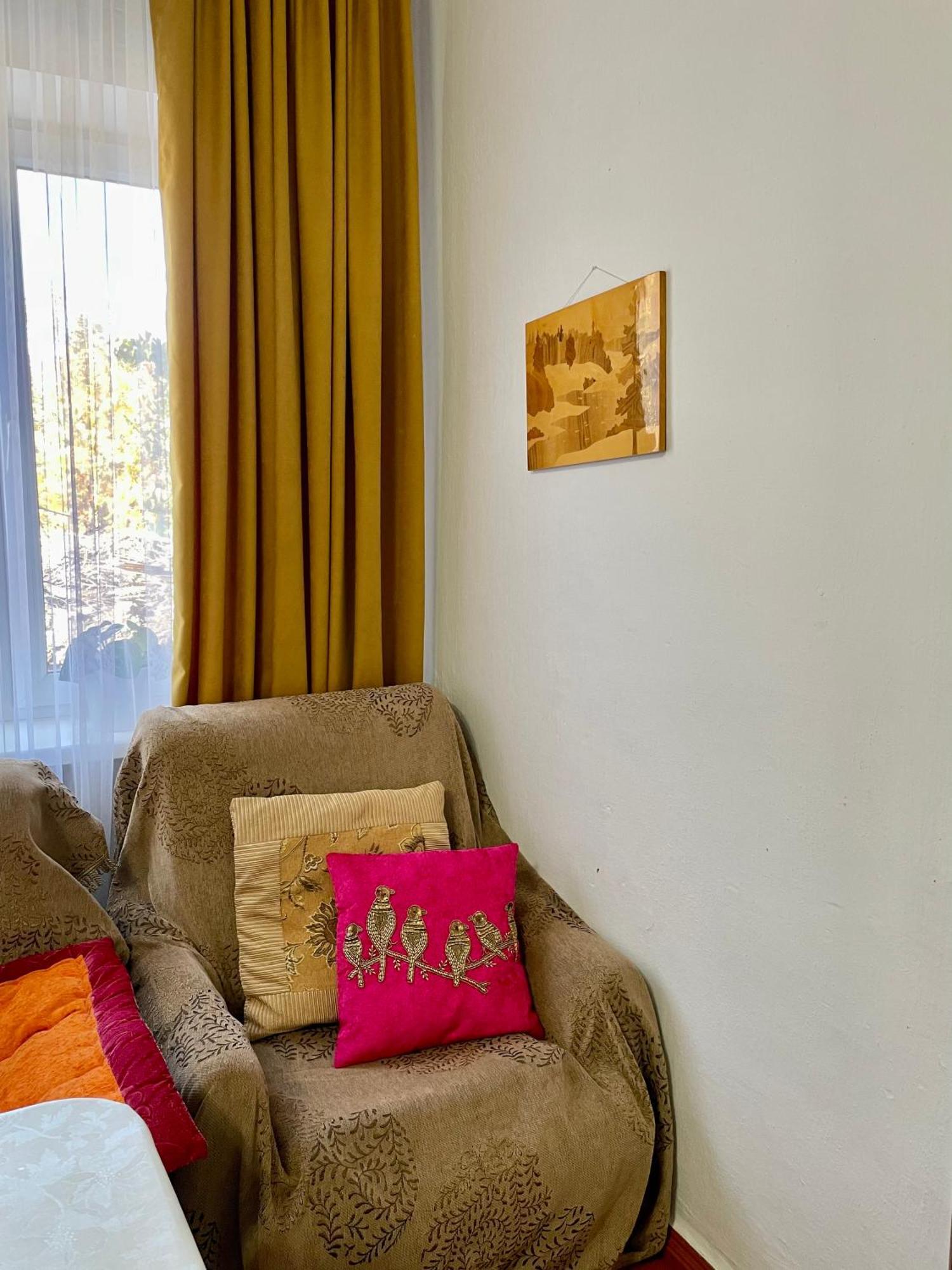 Gulnara Guest House Balykchy Ngoại thất bức ảnh