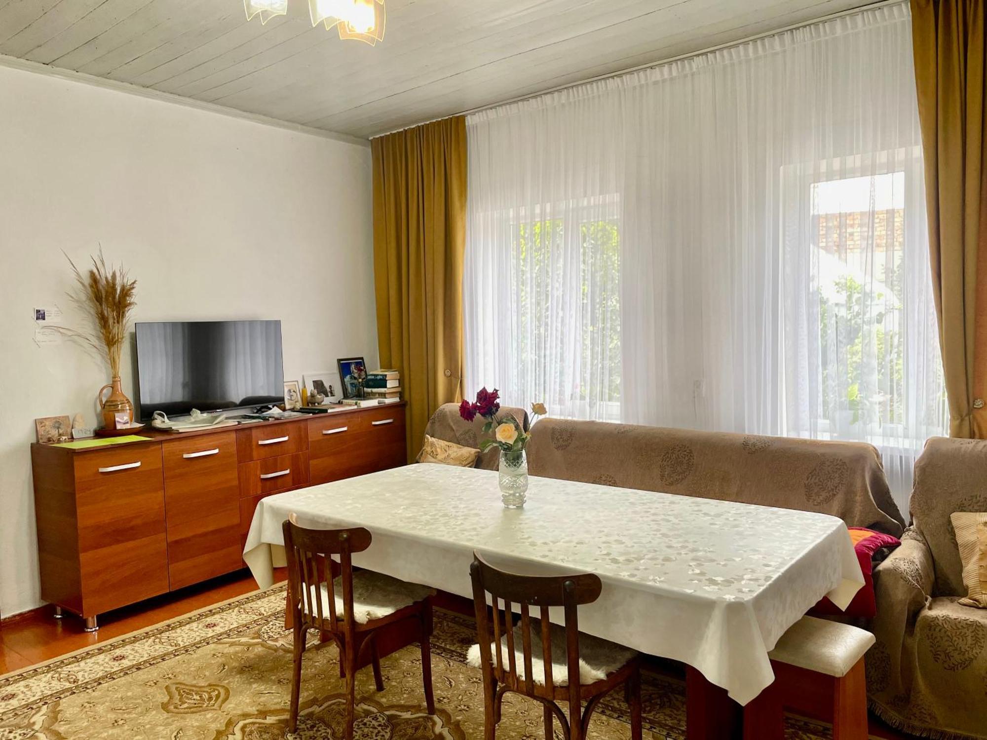 Gulnara Guest House Balykchy Ngoại thất bức ảnh
